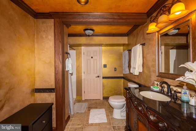 2203 CAMPBELL RD, Keswick, VA 22947