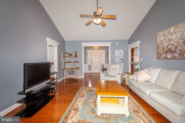 2203 CAMPBELL RD, Keswick, VA 22947