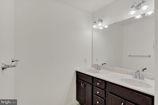 6038 STATION CIRCLE RD, Harrisburg, PA 17111