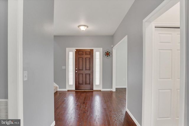6038 STATION CIRCLE RD, Harrisburg, PA 17111