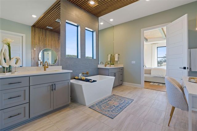 1300 Shelby LN, Georgetown, TX 78628