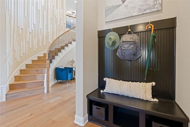 1300 Shelby LN, Georgetown, TX 78628