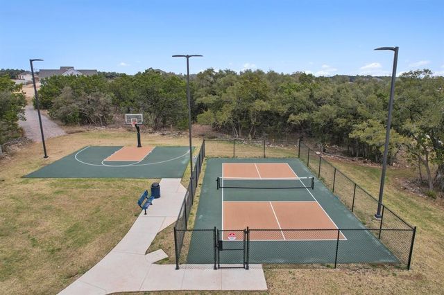 1300 Shelby LN, Georgetown, TX 78628