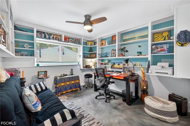 833 N Town And River DR, Fort Myers, FL 33919