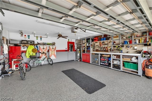 833 N Town And River DR, Fort Myers, FL 33919