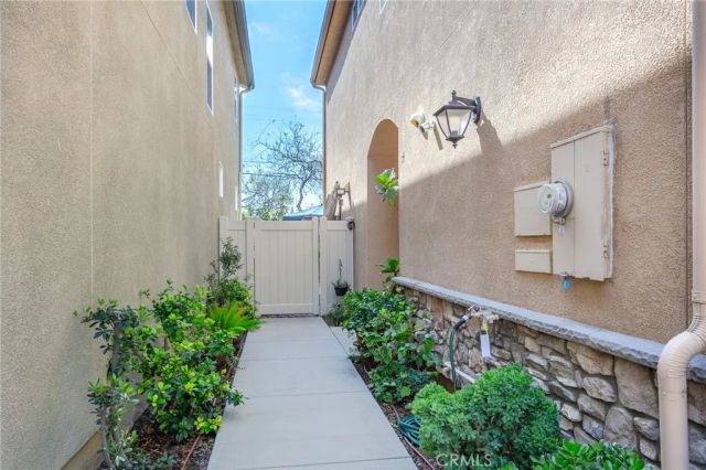 21212 Ingomar Court, Canoga Park, CA 91304