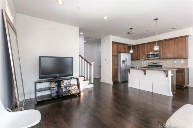 21212 Ingomar Court, Canoga Park, CA 91304