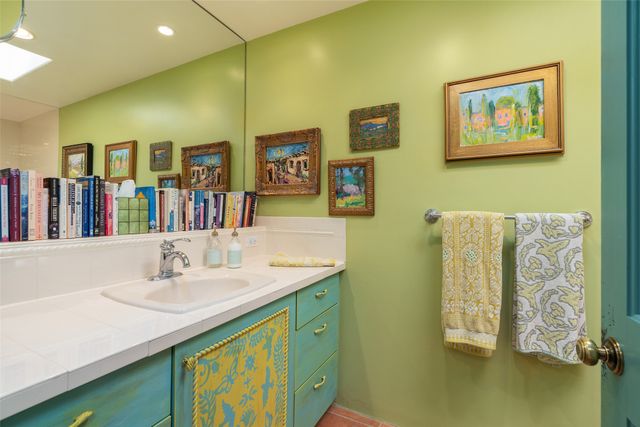 8 San Juan Ranch, Santa Fe, NM 87506