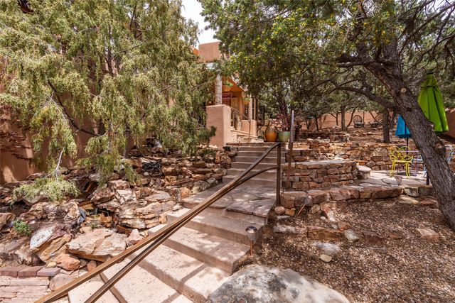 8 San Juan Ranch, Santa Fe, NM 87506
