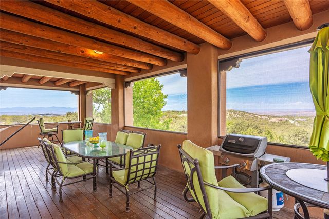 8 San Juan Ranch, Santa Fe, NM 87506