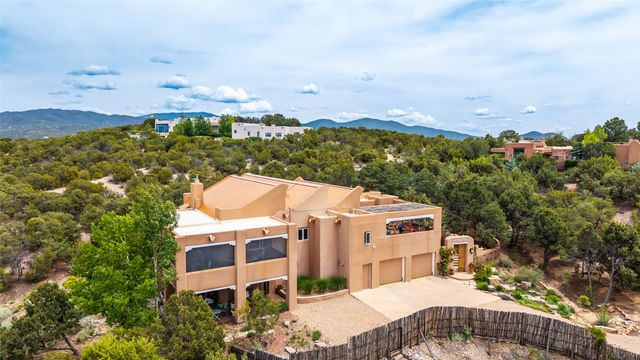 8 San Juan Ranch, Santa Fe, NM 87506