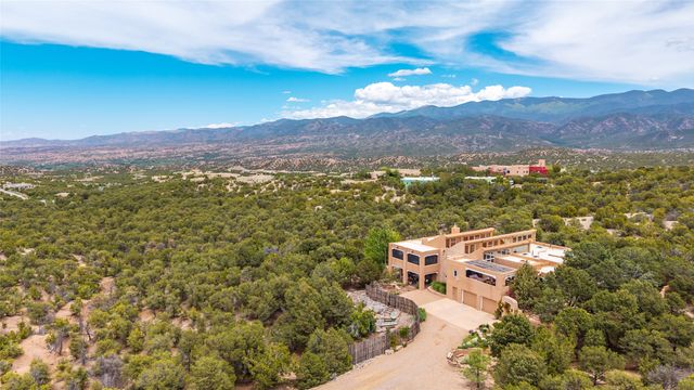 8 San Juan Ranch, Santa Fe, NM 87506
