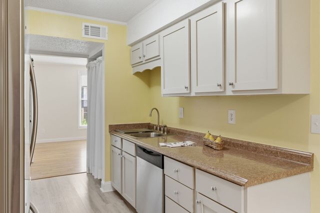 924 Coarsey Dr, Nashville, TN 37217