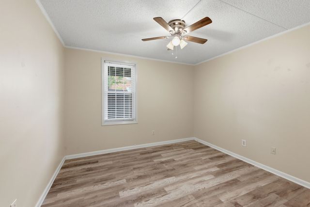 924 Coarsey Dr, Nashville, TN 37217