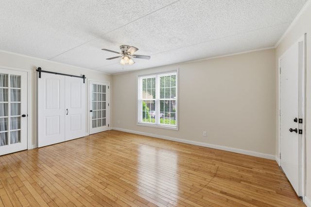 924 Coarsey Dr, Nashville, TN 37217