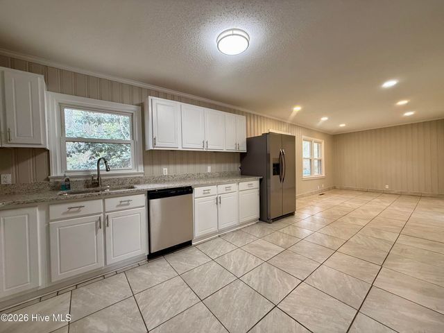 1004 Hyland Avenue, Williamston, NC 27892