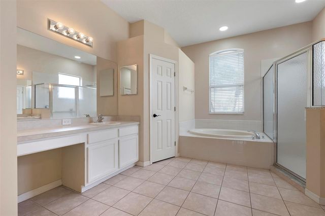 6121 46TH LANE E, Bradenton, FL 34203