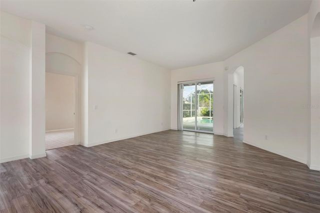 6121 46TH LANE E, Bradenton, FL 34203