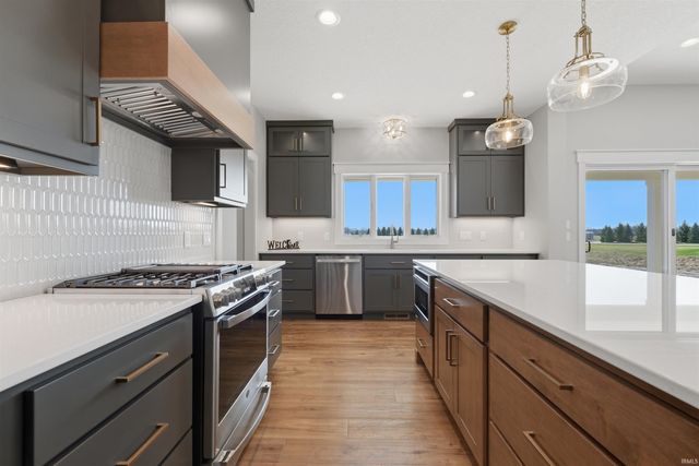 2046 Links Lane, Auburn, IN 46706