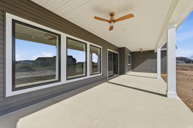 2046 Links Lane, Auburn, IN 46706