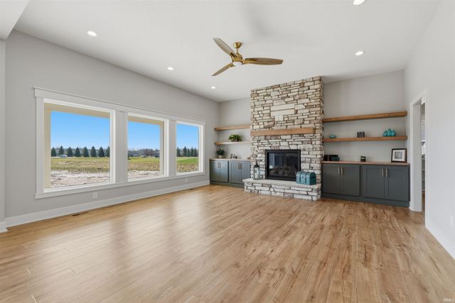 2046 Links Lane, Auburn, IN 46706