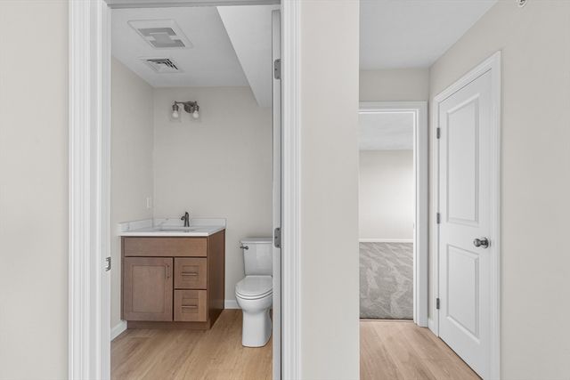 393-7 Court St 7, Plymouth, MA 02360