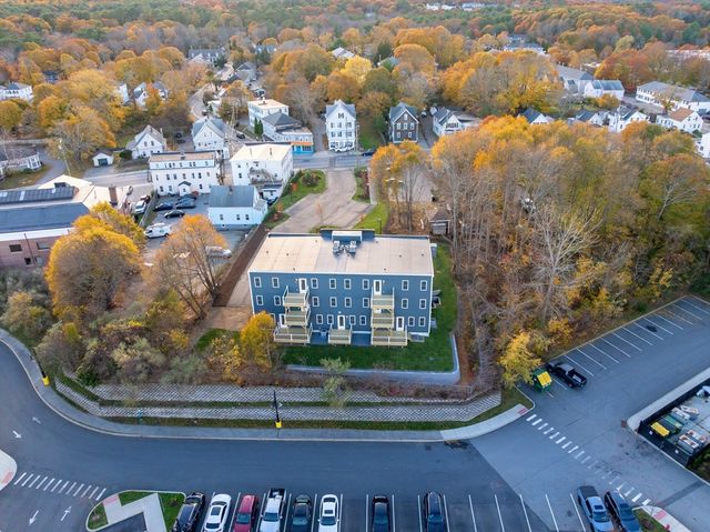 393-7 Court St 7, Plymouth, MA 02360
