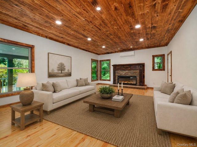608 High Road, Glen Spey, NY 12737