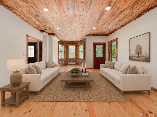 608 High Road, Glen Spey, NY 12737