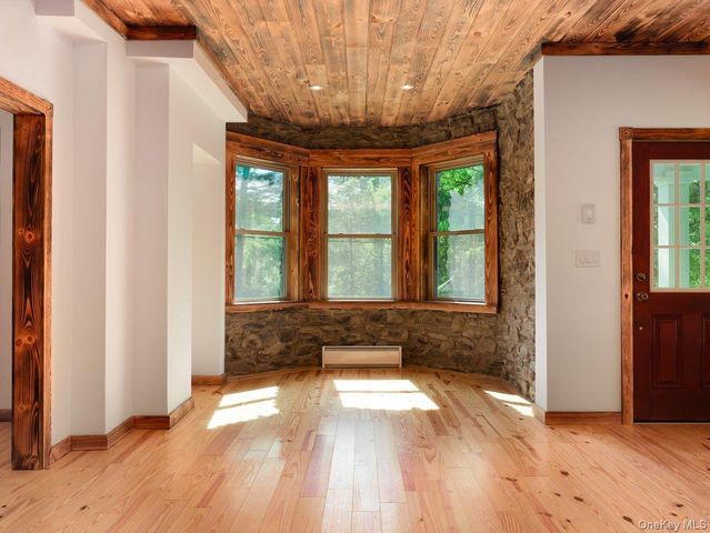 608 High Road, Glen Spey, NY 12737