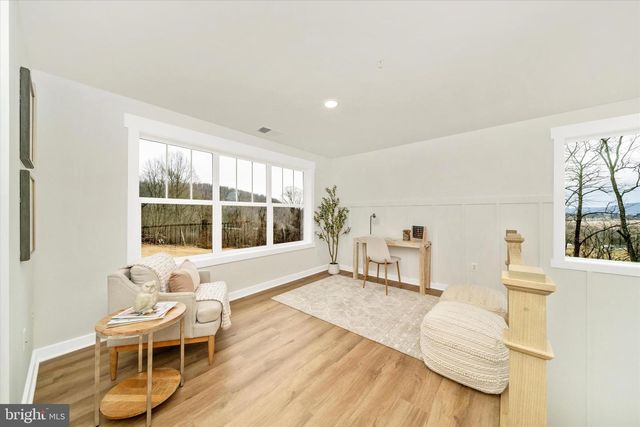 4302 FISHERS HOLLOW RD, Myersville, MD 21773