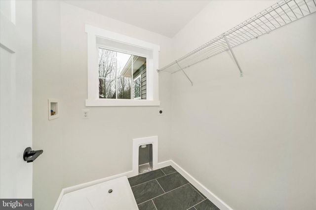 4302 FISHERS HOLLOW RD, Myersville, MD 21773