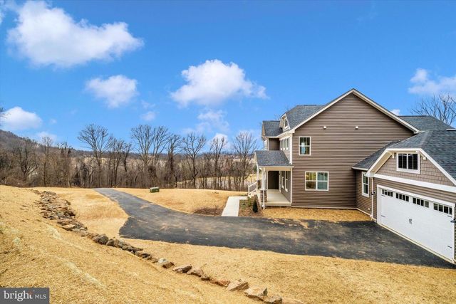 4302 FISHERS HOLLOW RD, Myersville, MD 21773