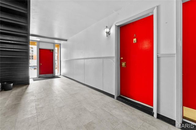 9924 Bunker Hill Drive A, St Louis, MO 63123