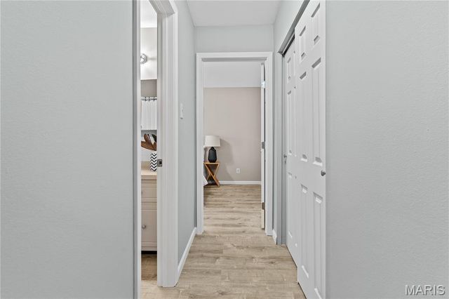 9924 Bunker Hill Drive A, St Louis, MO 63123