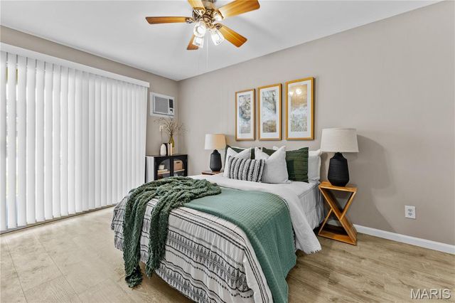 9924 Bunker Hill Drive A, St Louis, MO 63123