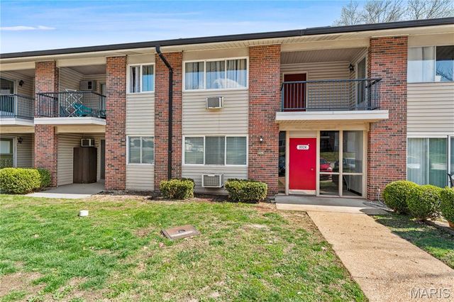 9924 Bunker Hill Drive A, St Louis, MO 63123