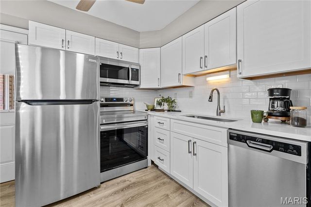 9924 Bunker Hill Drive A, St Louis, MO 63123