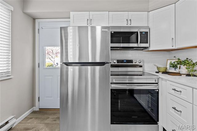 9924 Bunker Hill Drive A, St Louis, MO 63123