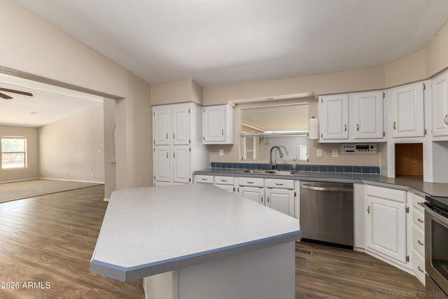 1837 W Irvine Road, Phoenix, AZ 85086