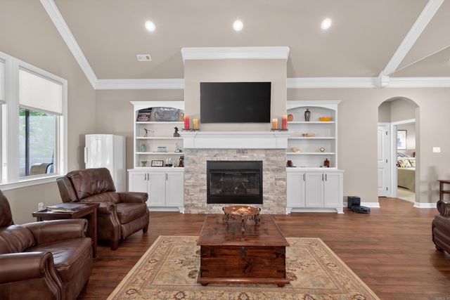 15 Tranquilo Lane, Hot Springs Village, AR 71909