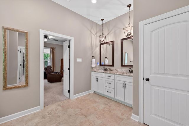 15 Tranquilo Lane, Hot Springs Village, AR 71909