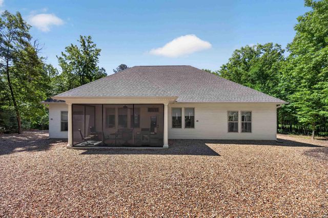 15 Tranquilo Lane, Hot Springs Village, AR 71909