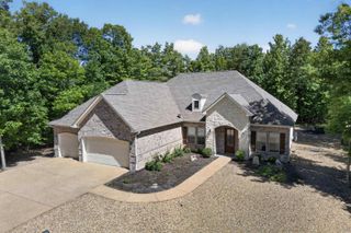 15 Tranquilo Lane, Hot Springs Village, AR 71909