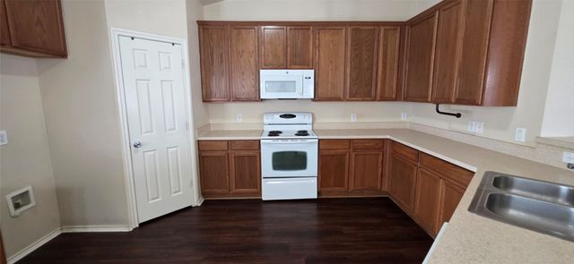 8928 Sunny Hollow Drive, Fort Worth, TX 76179