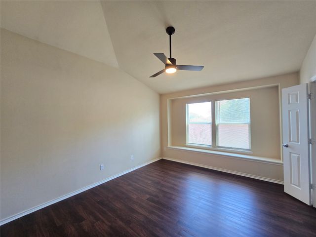 8928 Sunny Hollow Drive, Fort Worth, TX 76179