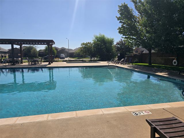 8928 Sunny Hollow Drive, Fort Worth, TX 76179