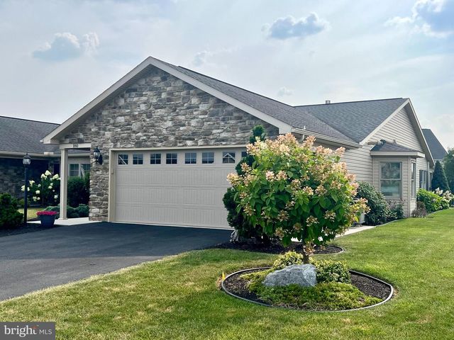 180 TOBIN DR, Chambersburg, PA 17201