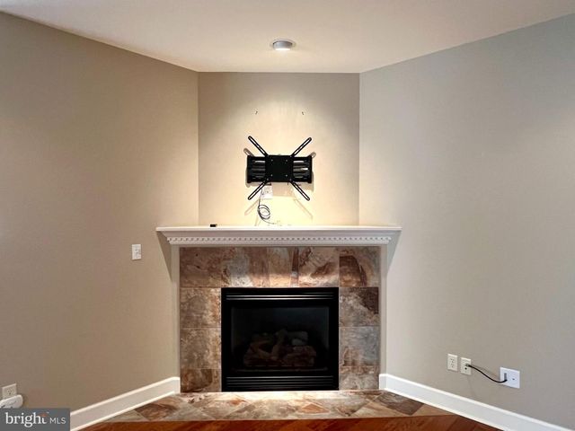 180 TOBIN DR, Chambersburg, PA 17201