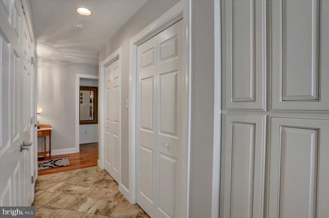 180 TOBIN DR, Chambersburg, PA 17201